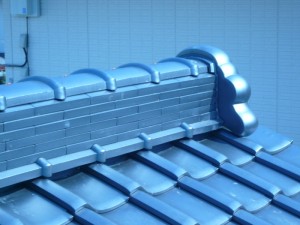 釉薬瓦(銀黒色)へ葺き替え 釉薬瓦(銀黒色)へ葺き替え